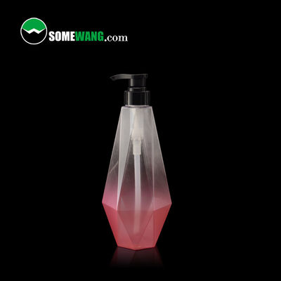 stellt kundenspezifische PETG rhombische Zylinder-Flasche 300ml/500ml/750ml für Shampoo ein